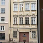 Str Flat Old Apartment