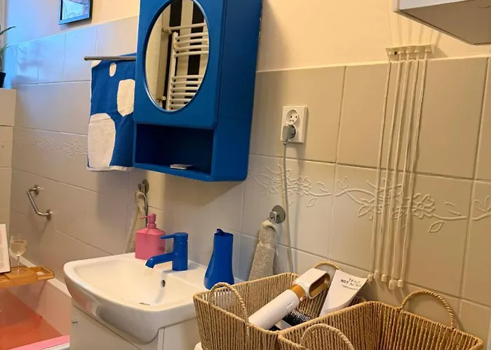 Str Flat Old Apartament